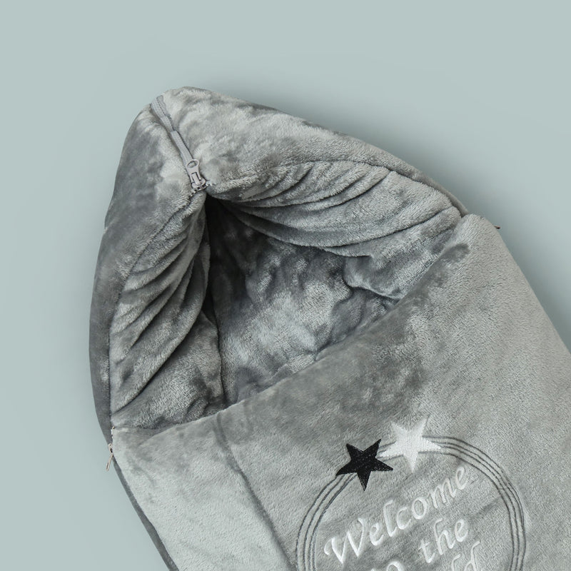 Welcome To The World Baby Carry Nest