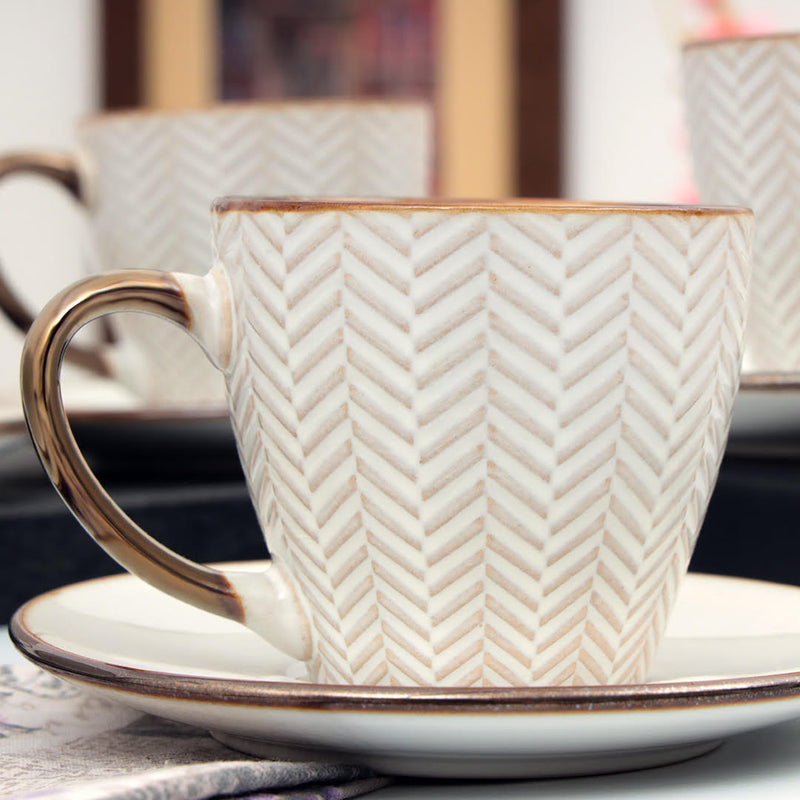 Scallop Gold Rim Chevron Ceramic Cup Set 12 Pcs