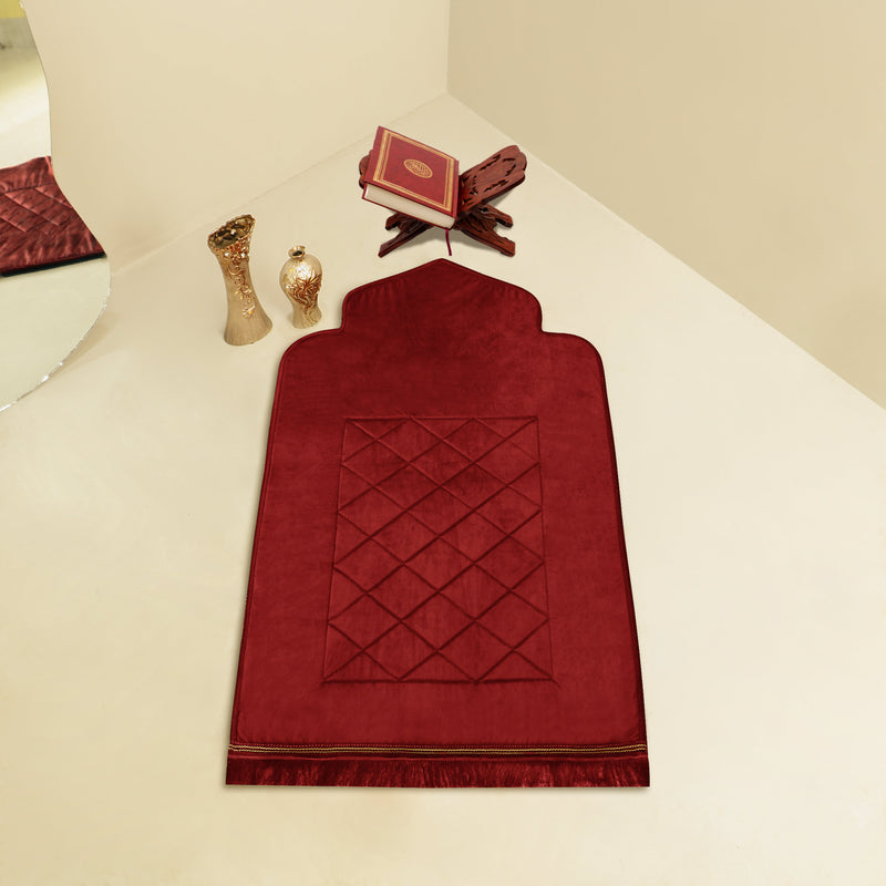 Mehrab Velvet Embossed Padded Prayer Mat/Jaye Namaz