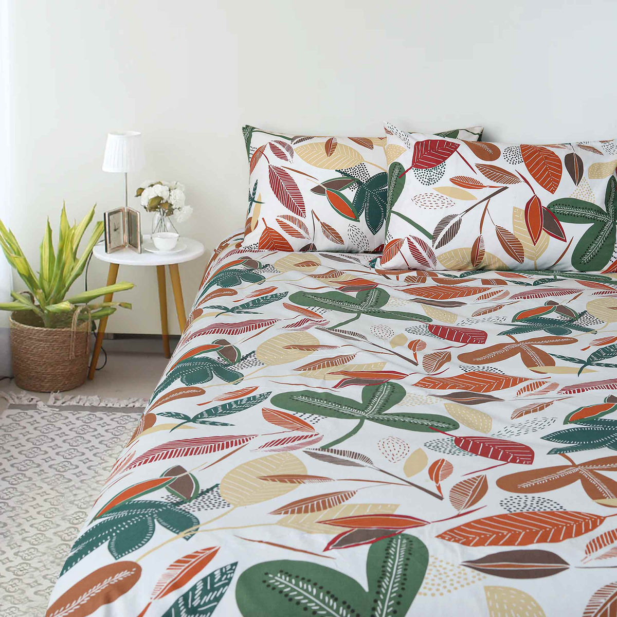 Fall Leaves Printed Bedsheet — Cotton Passion