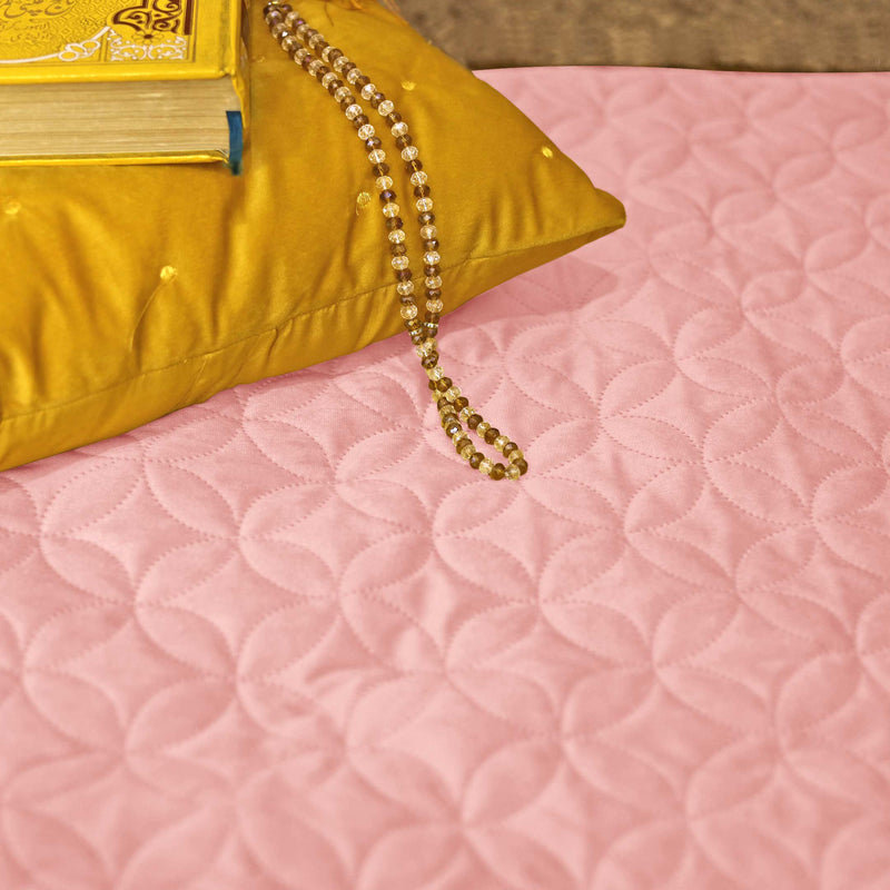 Luxury Velvet Embossed Prayer Mat/Jaye Namaz