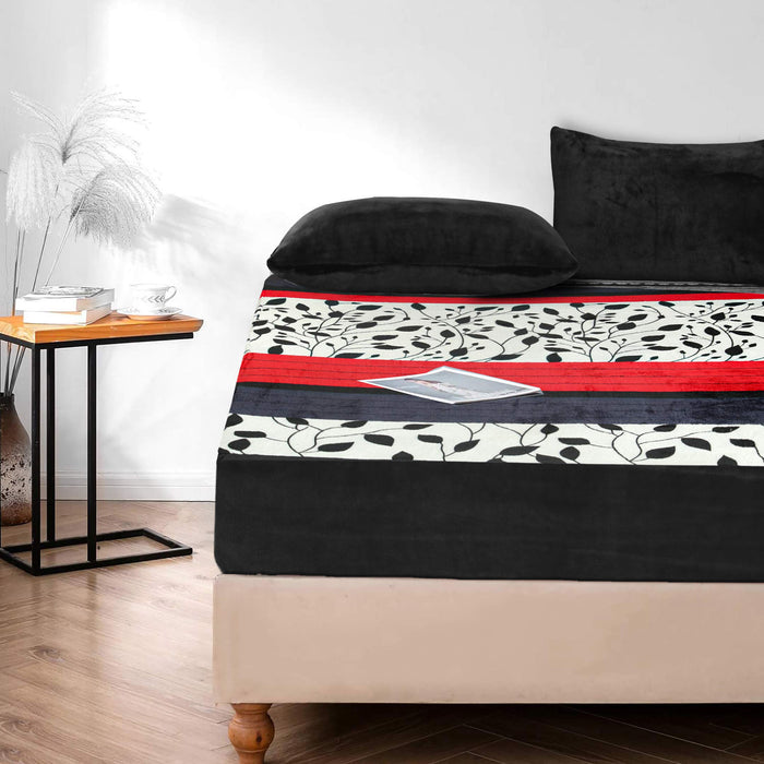 Monochrome Elegance Printed Fleece Fitted Sheet