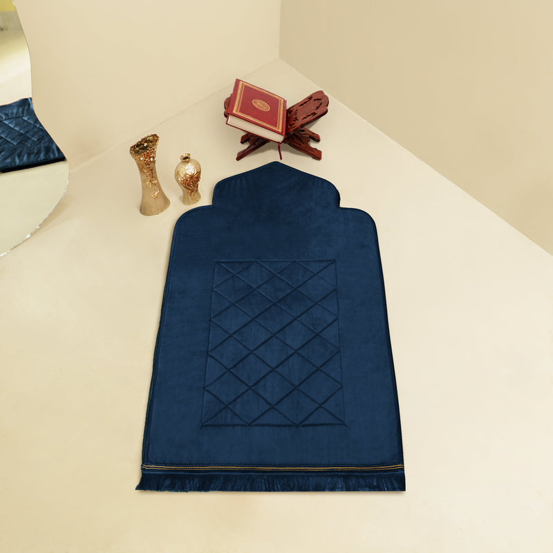 Mehrab Velvet Embossed Padded Prayer Mat/Jaye Namaz