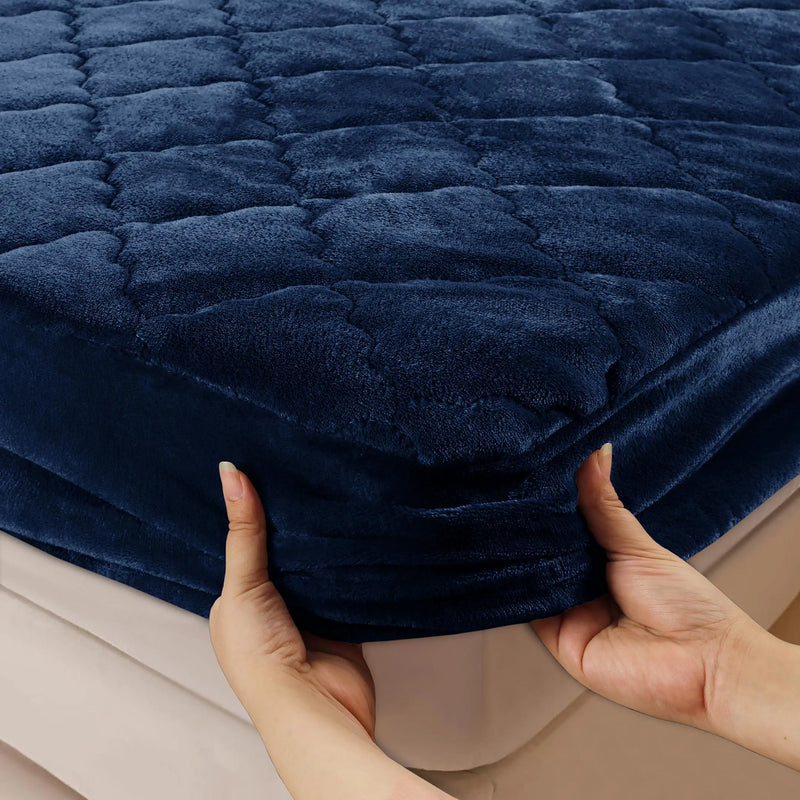 Plush Quilted Fleece Fitted Sheet Navy