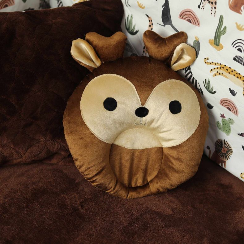 deer head head shaping cushion