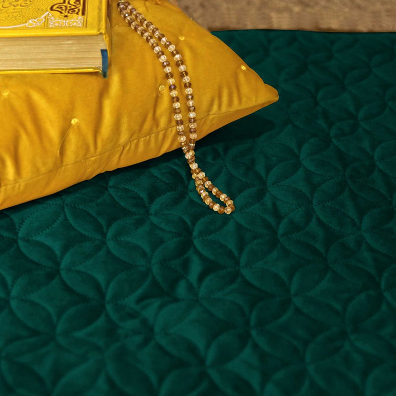 luxury velvet embossed prayer mat