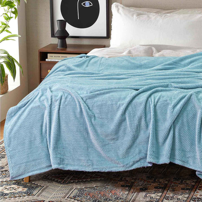 silky soft 310gsm popcorn embossed fleece ac blanket