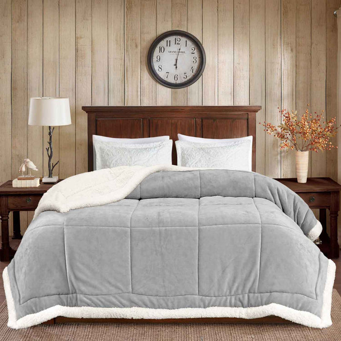 square boxes sherpa border winter comforter