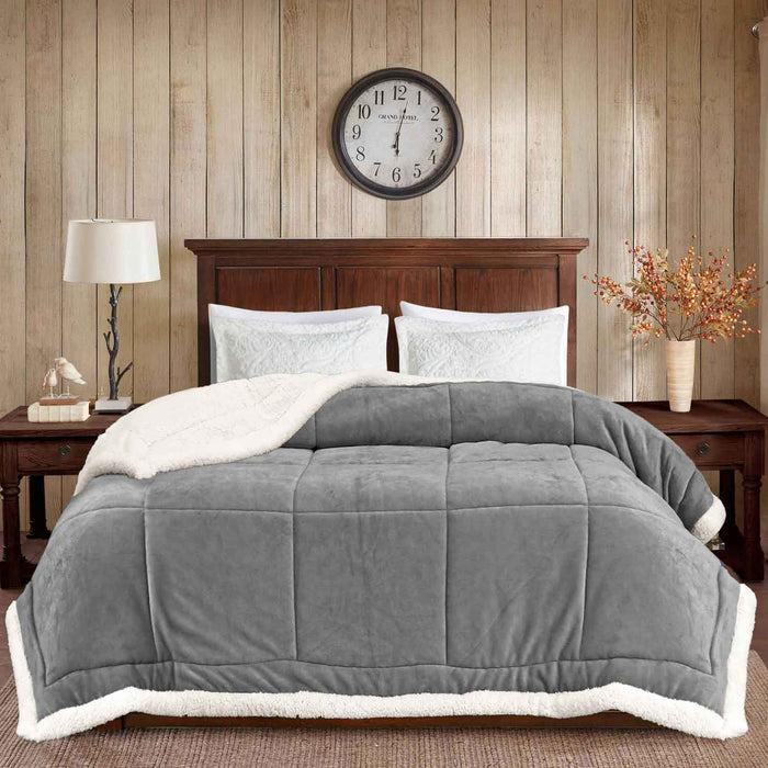 square boxes sherpa border winter comforter