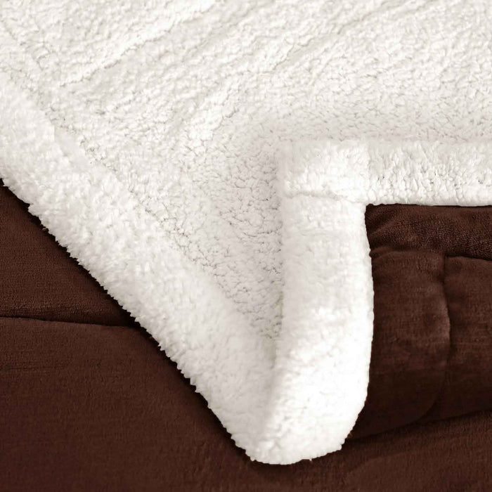 square boxes sherpa border winter comforter