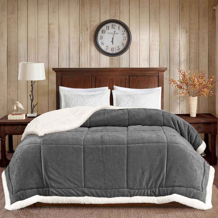 square boxes sherpa border winter comforter