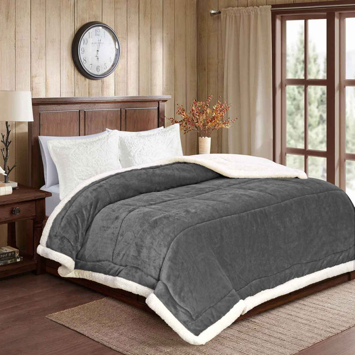 square boxes sherpa border winter comforter