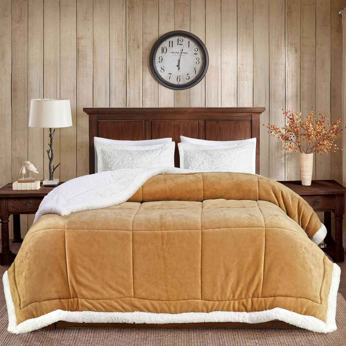 square boxes sherpa border winter comforter