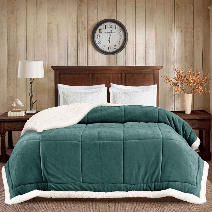 square boxes sherpa border winter comforter