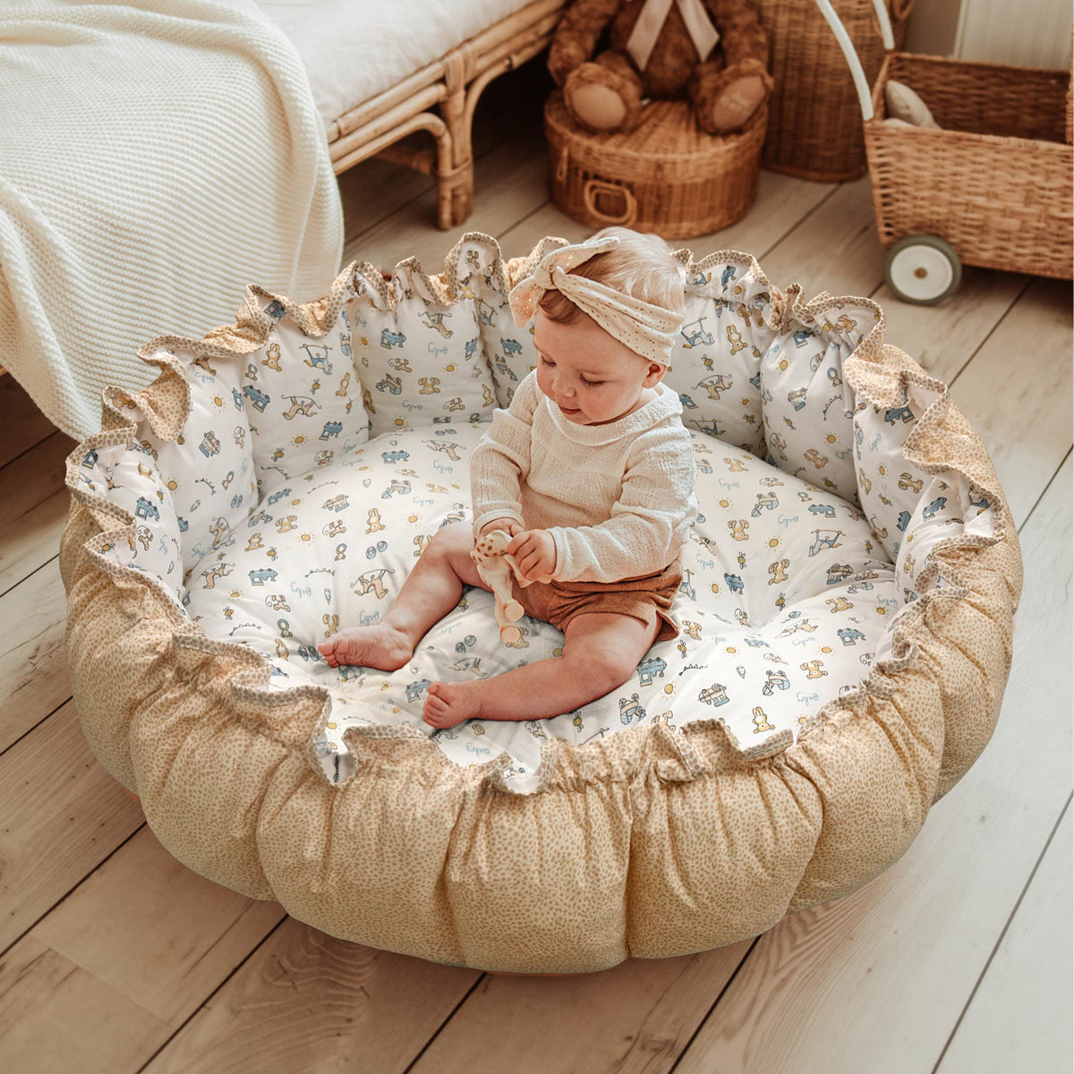 Baby sales snuggle bed