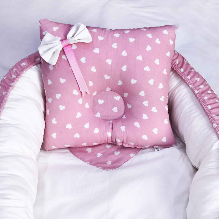 white heart baby snuggle bed